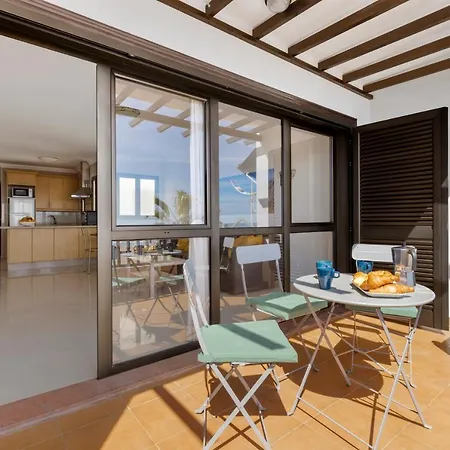 Home2book Charming Seashell Beachview * Playa Honda (Lanzarote)