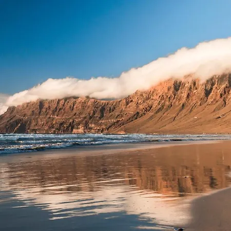 Home2book Charming Seashell Beachview Apartament *