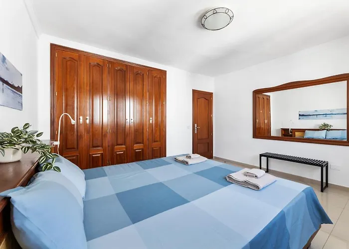 Home2book Charming Seashell Beachview 아파트 *