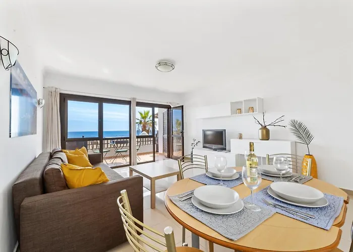 Home2book Charming Seashell Beachview Playa Honda (Lanzarote)