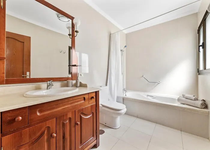 Home2book Charming Seashell Beachview Playa Honda (Lanzarote)