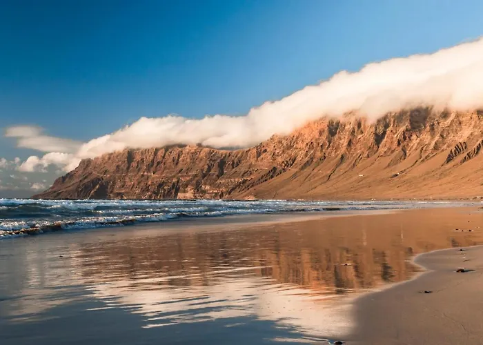 Home2book Charming Seashell Beachview Διαμέρισμα *